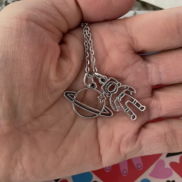 NWT NASA astronaut planet silver charm necklace - Picture 3 of 3
